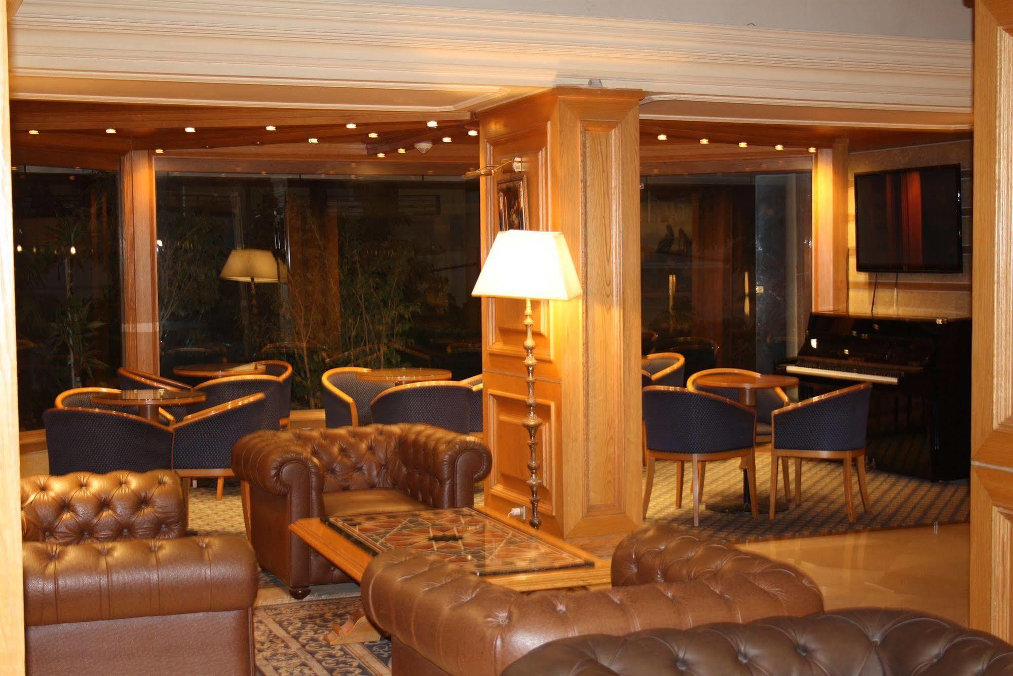 Grand Hotel ביירות מראה חיצוני תמונה